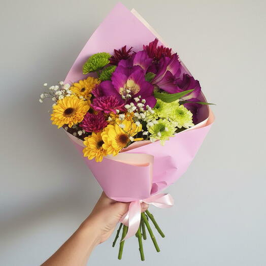 Buquê de Margaridas Coloridas