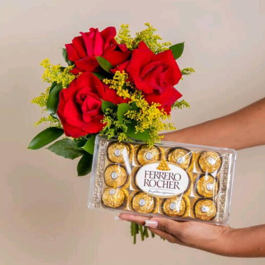 3 Rosas+ Ferreiro com 12 Unidades