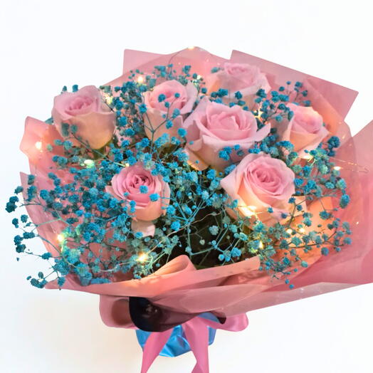 Bouquet Encantado- 6 Rosas e Luz de fada