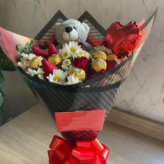 Dona Florinda Flores e Chocolate luxo