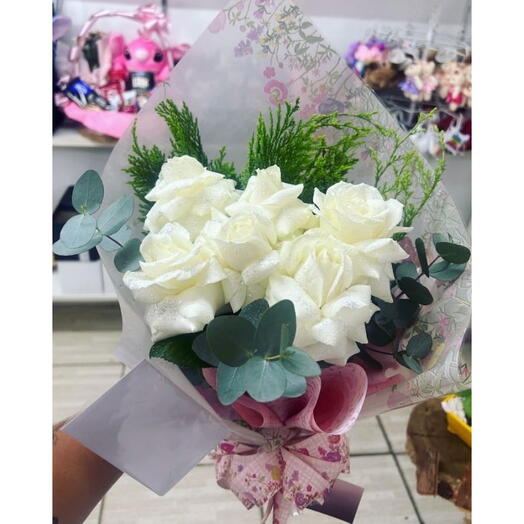 Buquê 6 Rosas Brancas Lux