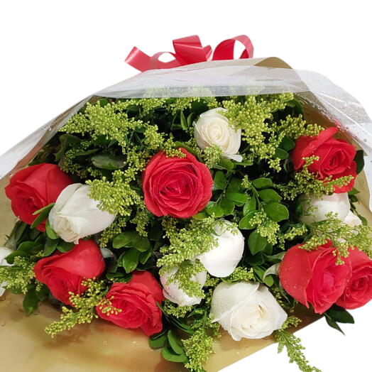 Buque de 6 Rosas Laranja e 6 Rosas Brancas com Tango