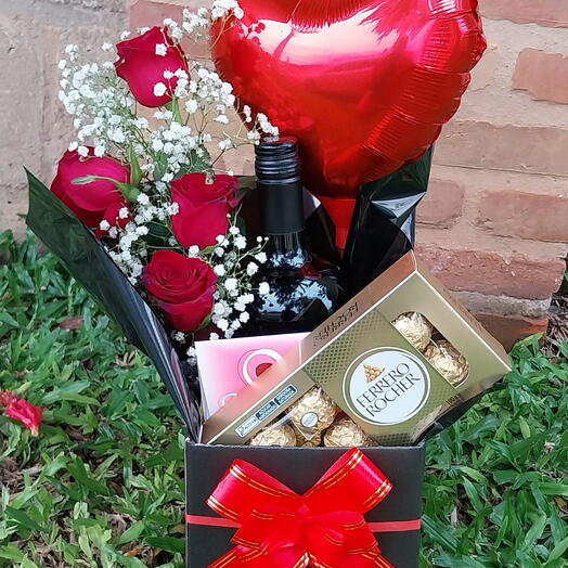 Box com vinho e chocolate