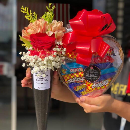 Cone de Flores com Chocolates