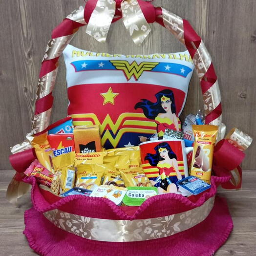 Cesta Mulher Maravilha