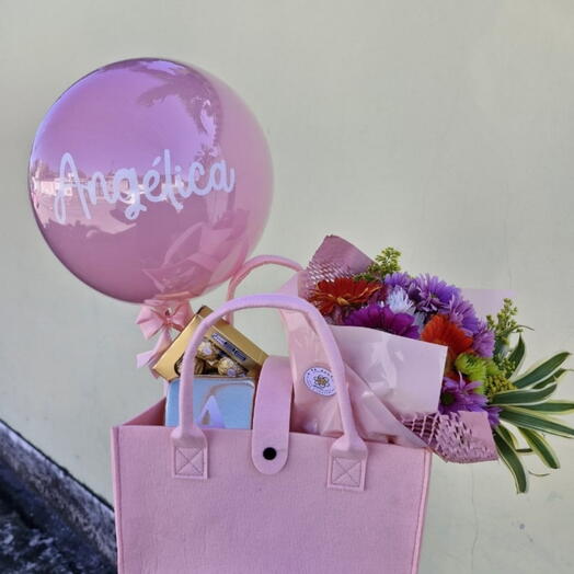 Buque de flores na Bag com ferrero