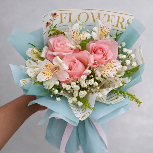 Buquê Rosas e Astromelias Pequeno