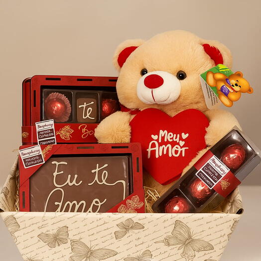 Kit Bombonatti "Eu te Amo" + Pelucia