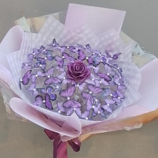 Buque de Borboletas Medio