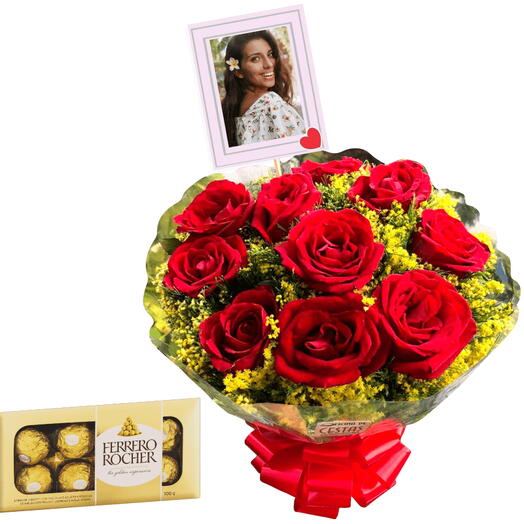 Buquê com 10 Rosas personalizado com foto e Caixa de Ferrero Rocher com 8 chocolates