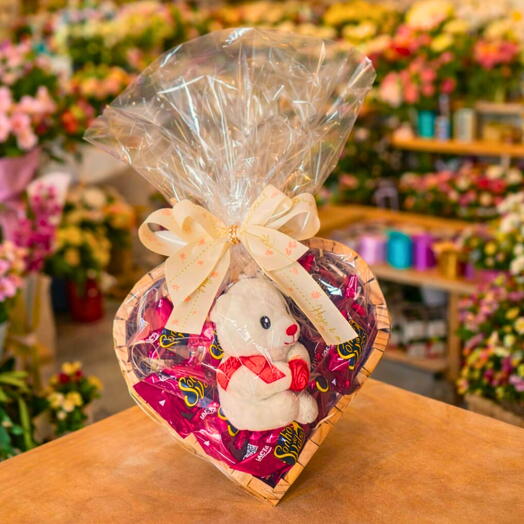 Bandeja coração com bombons sonho de valsa