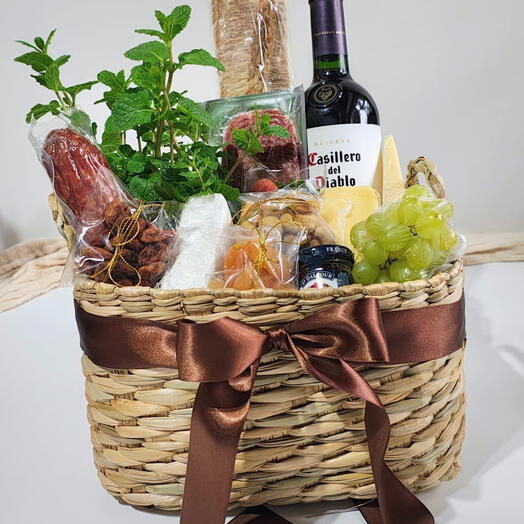 Cesta Queijos e vinhos - Taboa