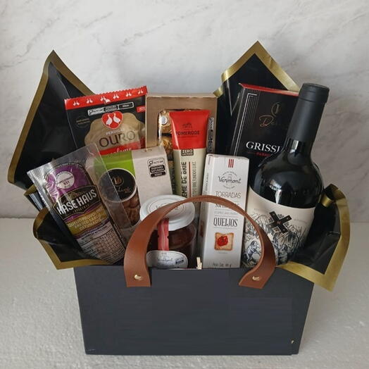 Cesta Queijo, Vinho e Aperitivos