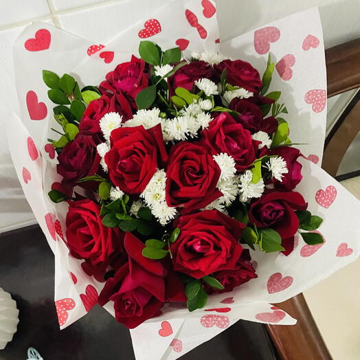 Buquê com 15 Rosas Vermelhas