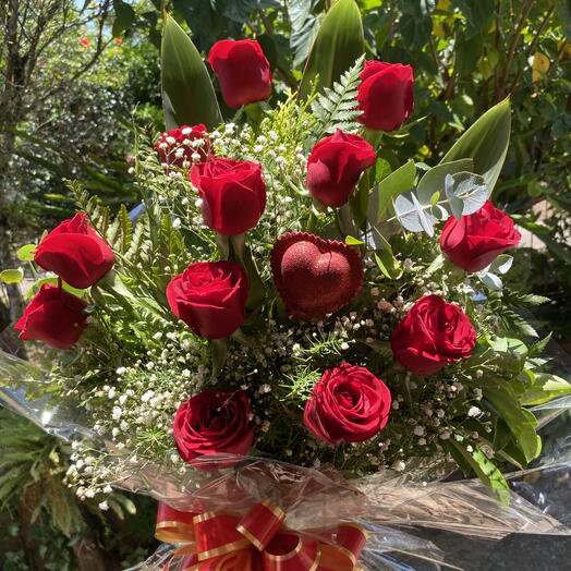 Buquê 12 Rosas Coração