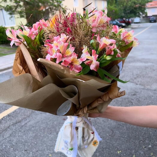 Buquê de Flores Naturais e Secas