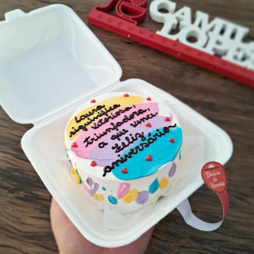 Bento cake (personalize o seu via chat)