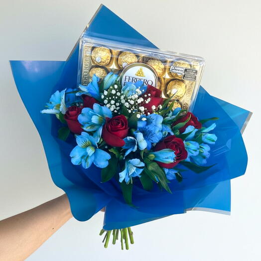 Buque de Rosas com Alstromelia Azul