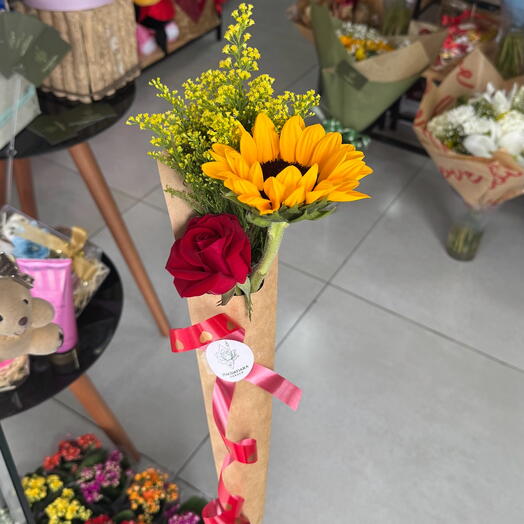 Girassol c/ Rosa Vermelha