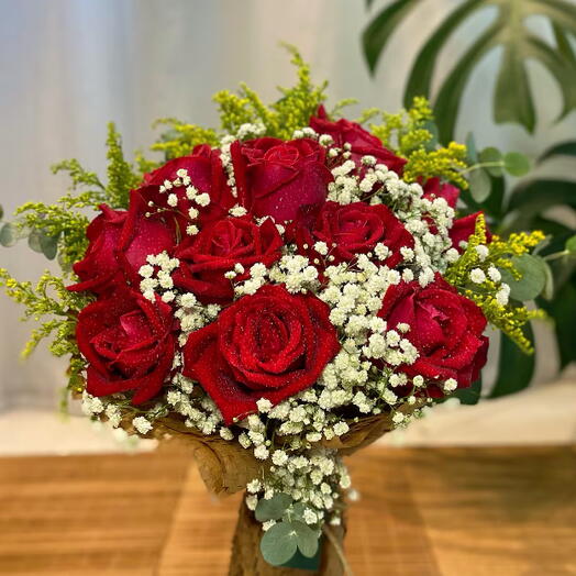 Buquê com 10 Rosas Vermelhas