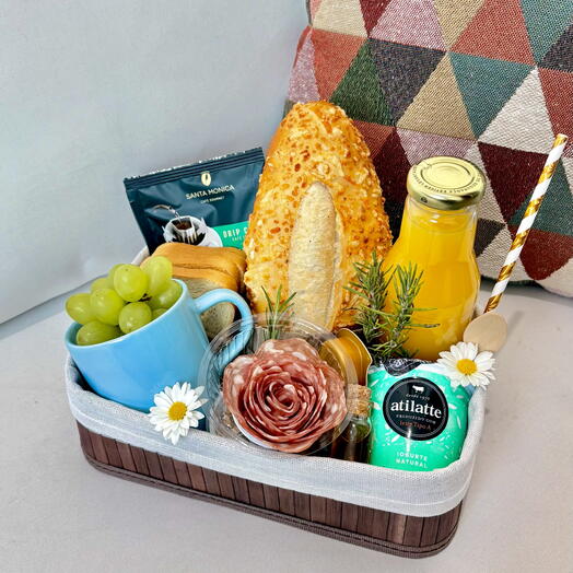 Cesta de Cafe da Manhã na Caixa Media