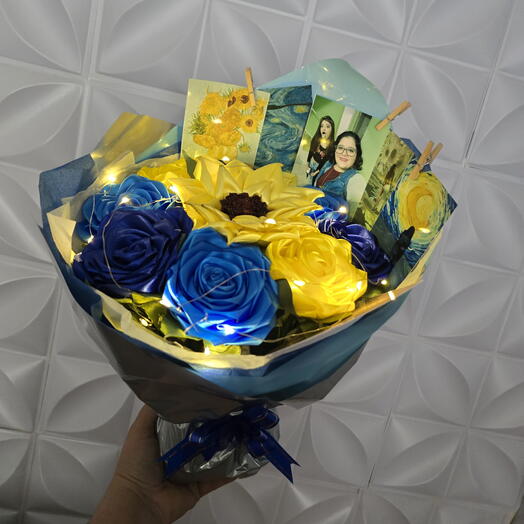 Buquê de Flores Eternas VanGogh