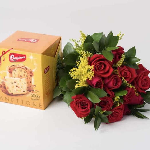 Ramalhete de rosas com Panetone