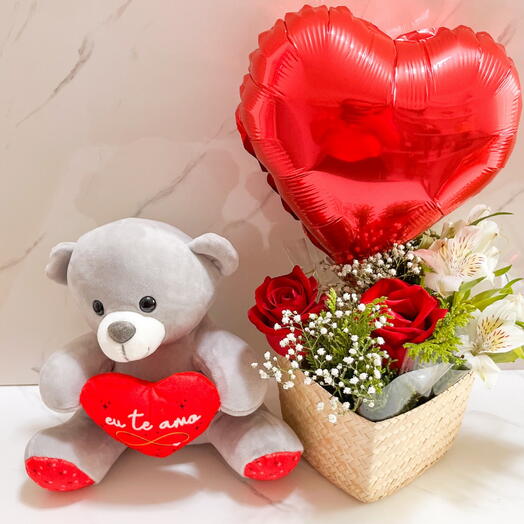 Urso e Rosas