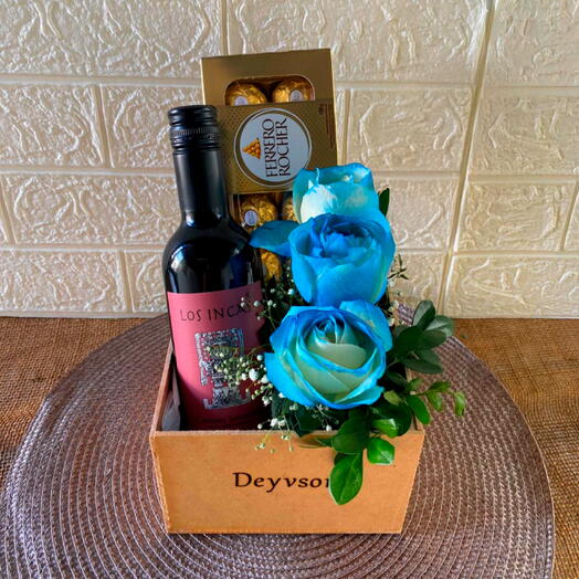 Box Classic com Rosas Azuis – Elegância e Emoção em um Presente Inesquecivel