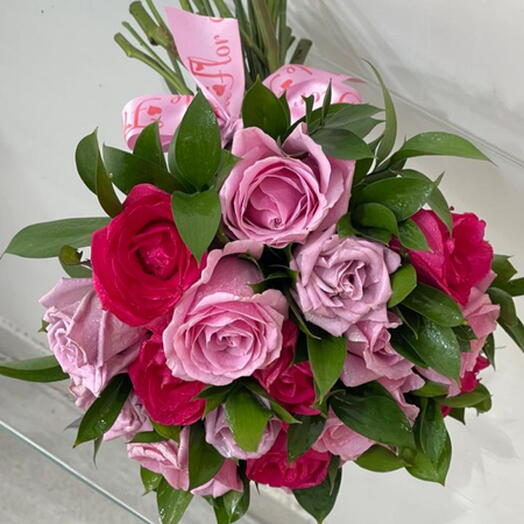 Buque Encanto de Rosas