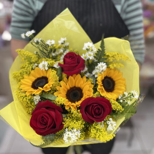 Buquê de Girassol com Rosas
