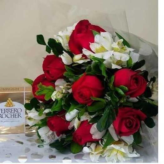 Buquê 8 Rosas com Ferrero Rocher