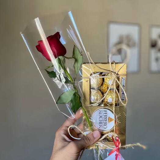 Rosa unitaria + Ferreiro Rocher - O mimo perfeito ️