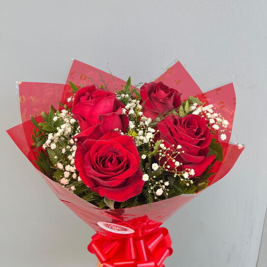 Buquê 4 Rosas Vermelhas