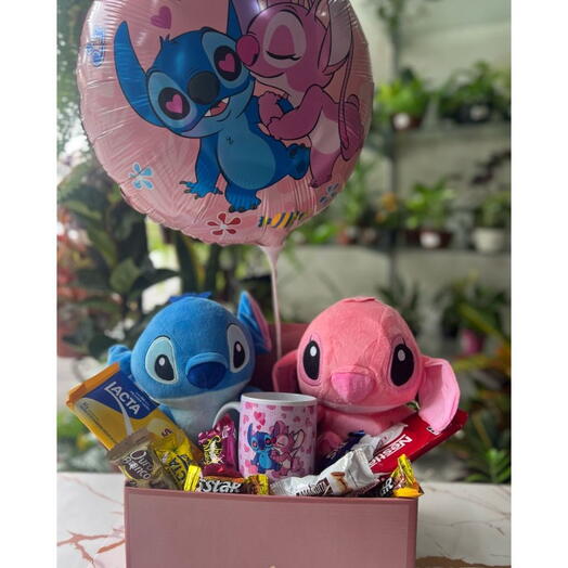 Cesta Stitch Casal Apaixonado