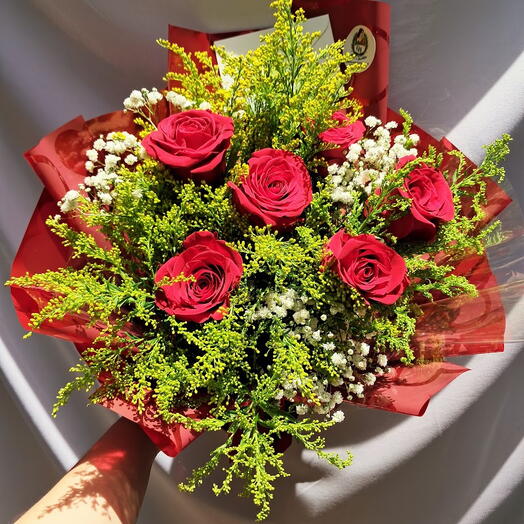 Buquê de 6 Rosas Importadas