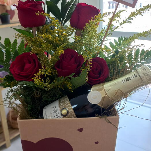 Box love 5  rosas