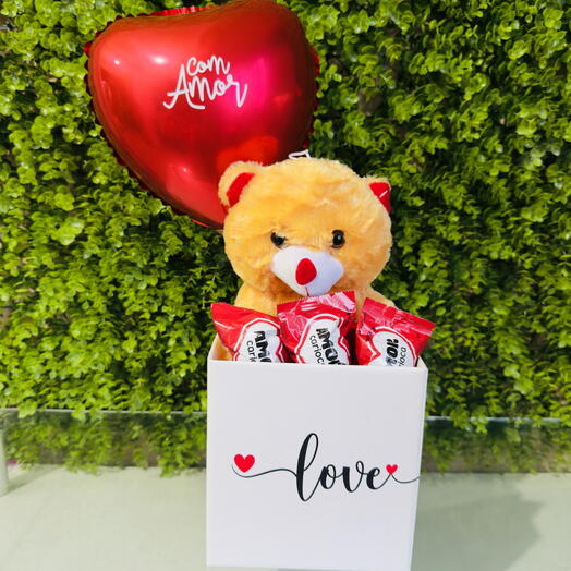 Box Love com Pelucia e Coração Personalizado