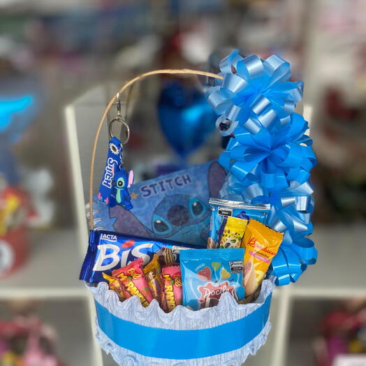 Cesta Stitch com livrinho de colorir