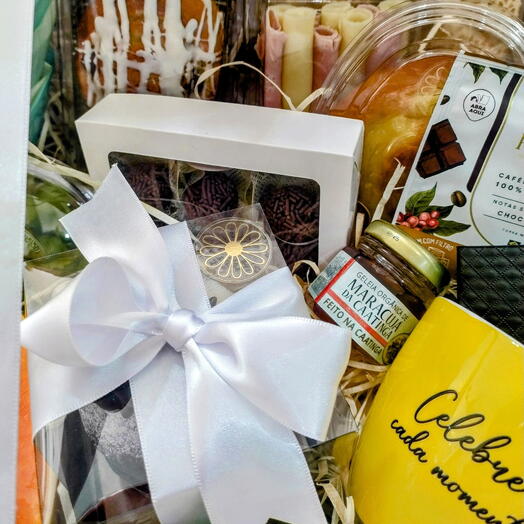 Cesta de Cafe da Manhã  Belissima (Personalizavel)