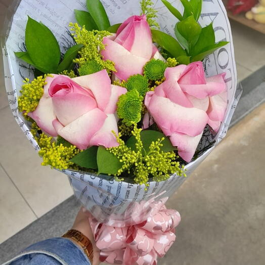 Buquê de 3 Rosas Cor De Rosa