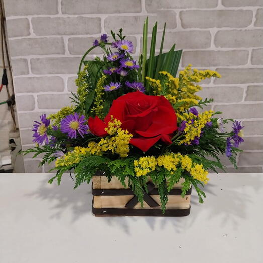 Arranjo de Rosa no Cachepot