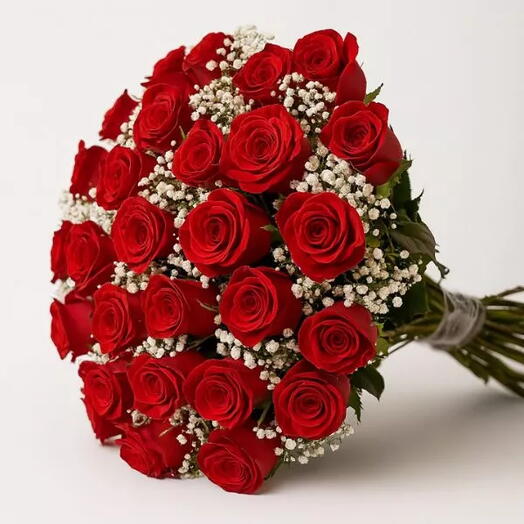 Buquê Luxuoso Com 36 Rosas Vermelhas E Gipsofila