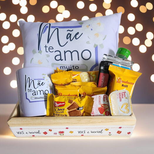Cesta Cafe da Manhã Mãe com Almofada e Caneca "Mãe Te Amo Muito""