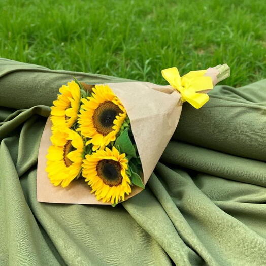 Cone Com 4 Girassois