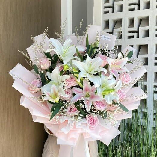 Buquê de Lirios e Rosas Grande