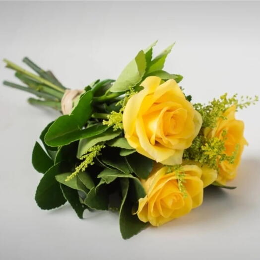 Buquê com 3 rosas amarelas