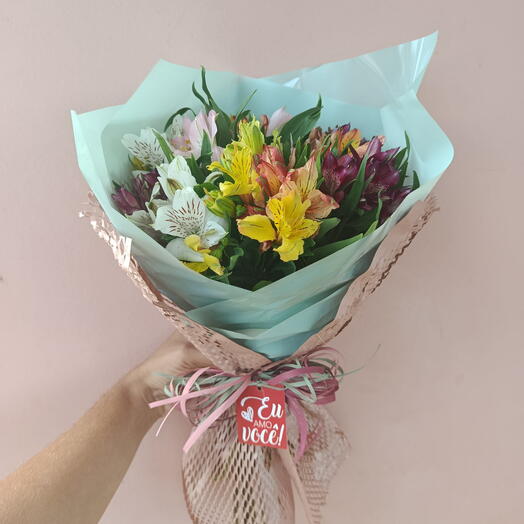 Buquê Flores Astromelias