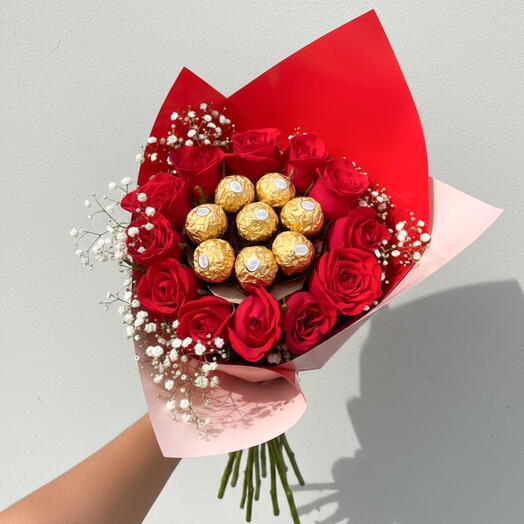 Lindo Buque de Rosas com Chocolate