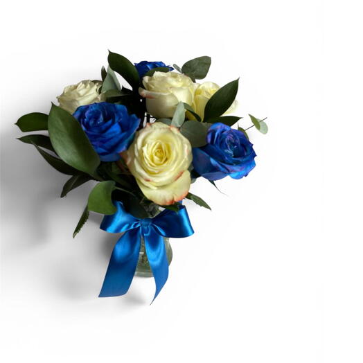Rosas Azuis e Brancas em Vaso